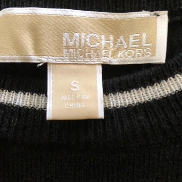COPY - Cute Michael Kors black sweater with white trim - Picture 3 of 3
